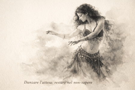 disegno a carboncino di una danzatrice del ventre